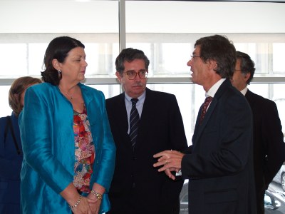 Comissária europeia de I&D e ministro da Ciência visitam o INESC Porto