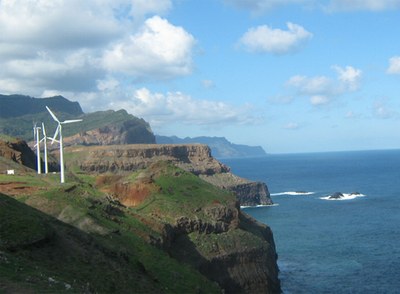 INESC TEC assina contrato com a Empresa de Eletricidade da Madeira