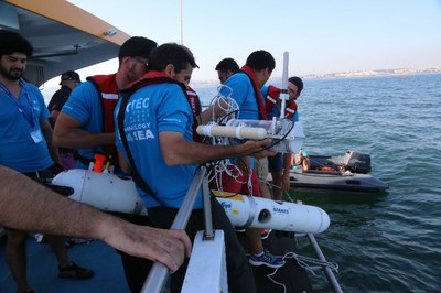 Escola de Verão do projeto STRONGMAR -  treino em terra e no mar