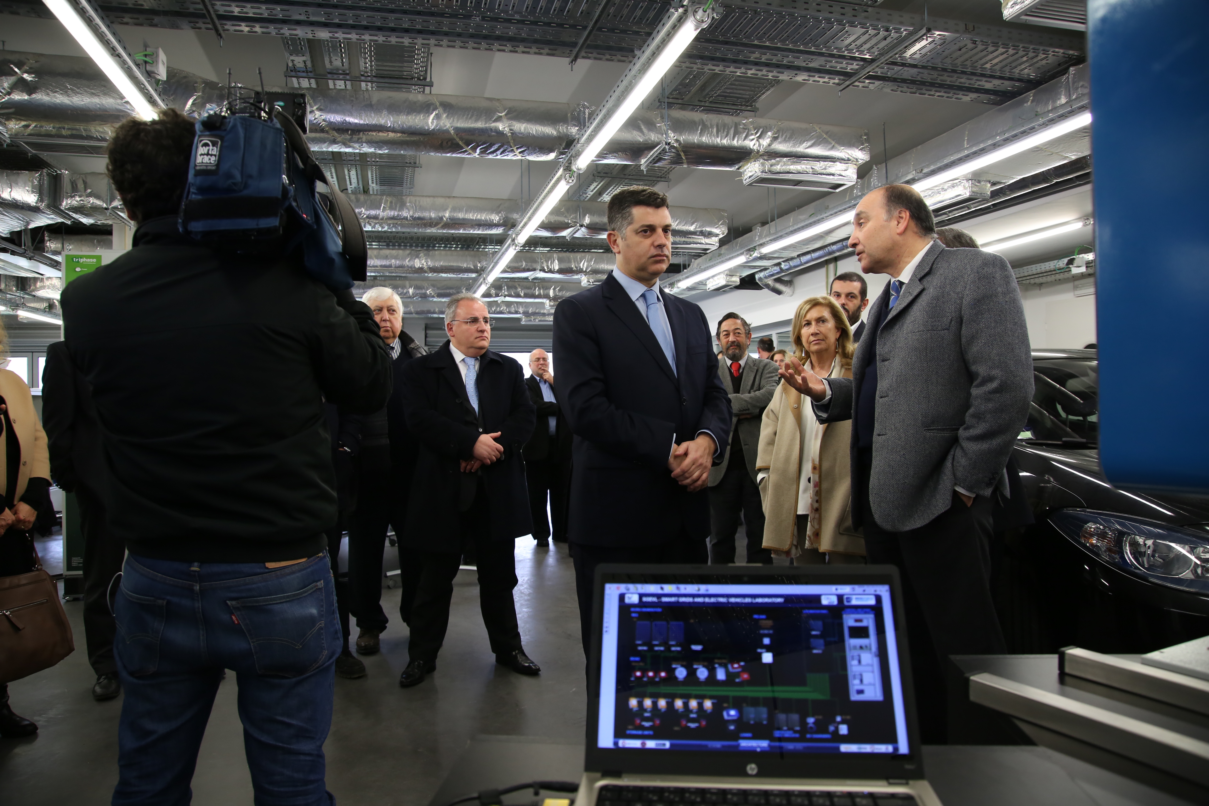 Ministro da Economia visita o INESC TEC