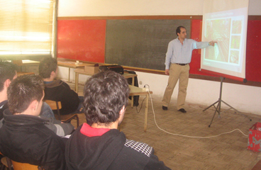 Investigador da UESP promove criatividade e inovação na Escola do Cerco