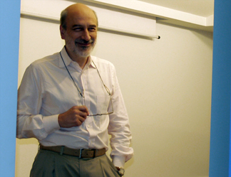 José Carlos Príncipe receives Faculty Achievement Award